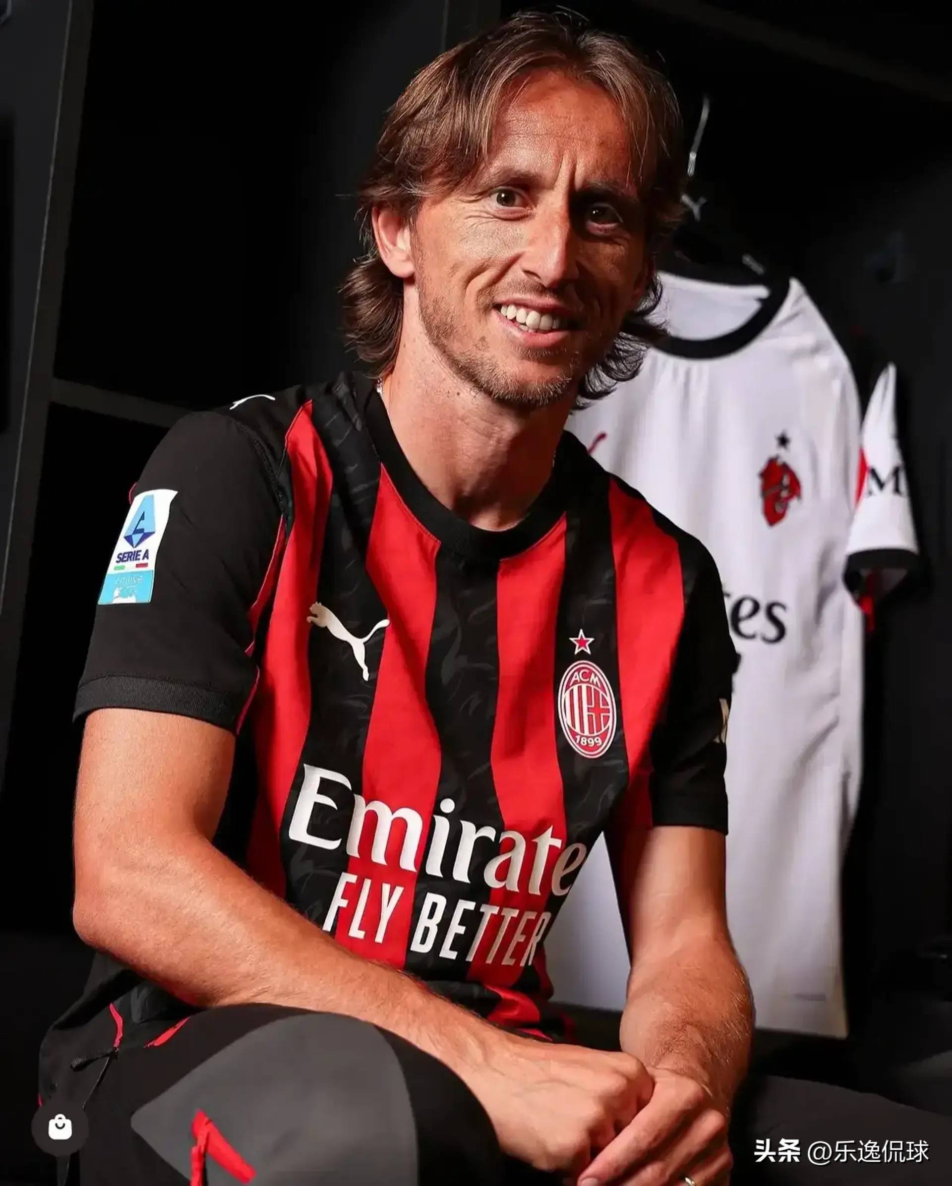 九游网页版-德布劳内库尔图瓦合照