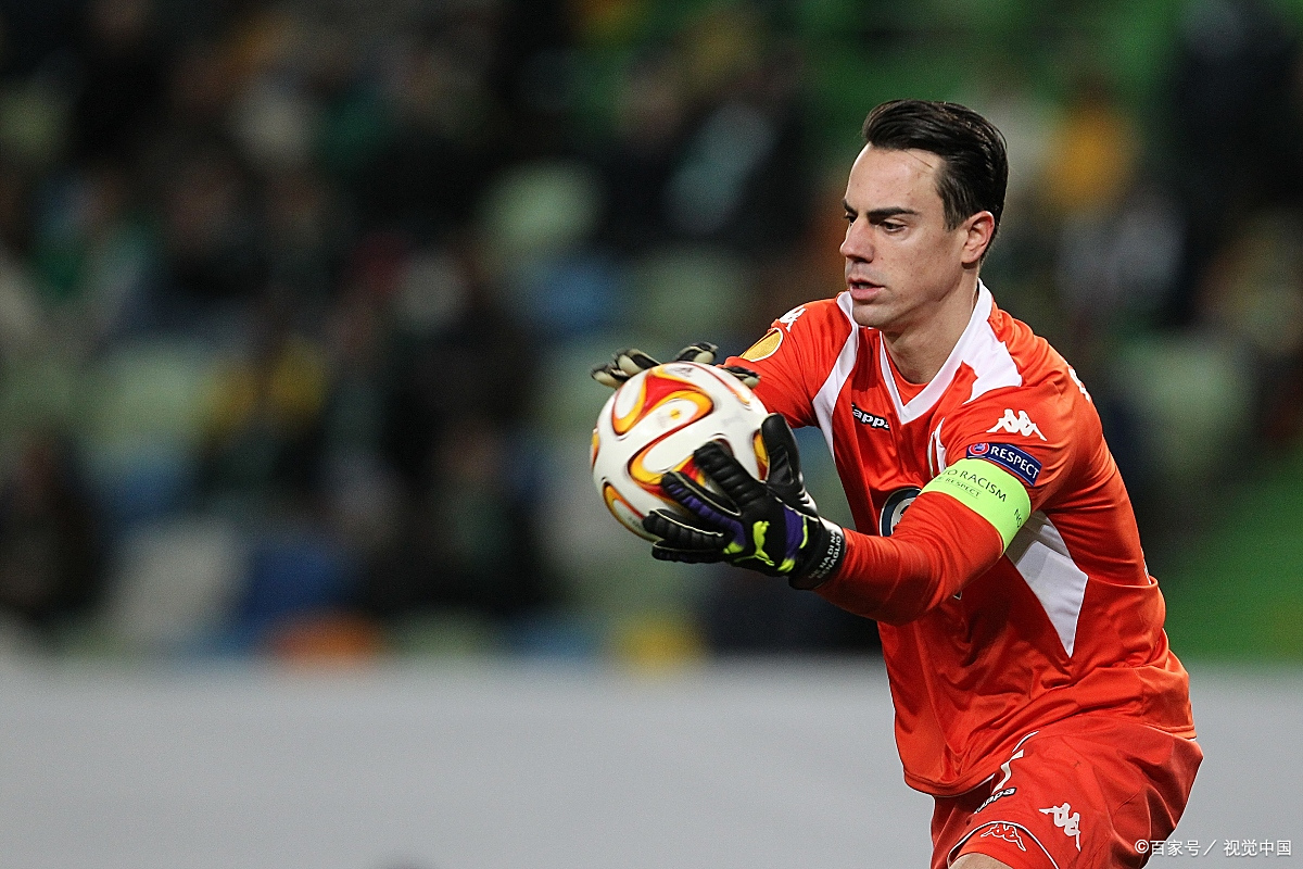 九游网页版-关于赛地聚焦：西甲清晨热度飙升，阿贾克斯调整名单，气氛紧张，年轻球员得到机会的信息