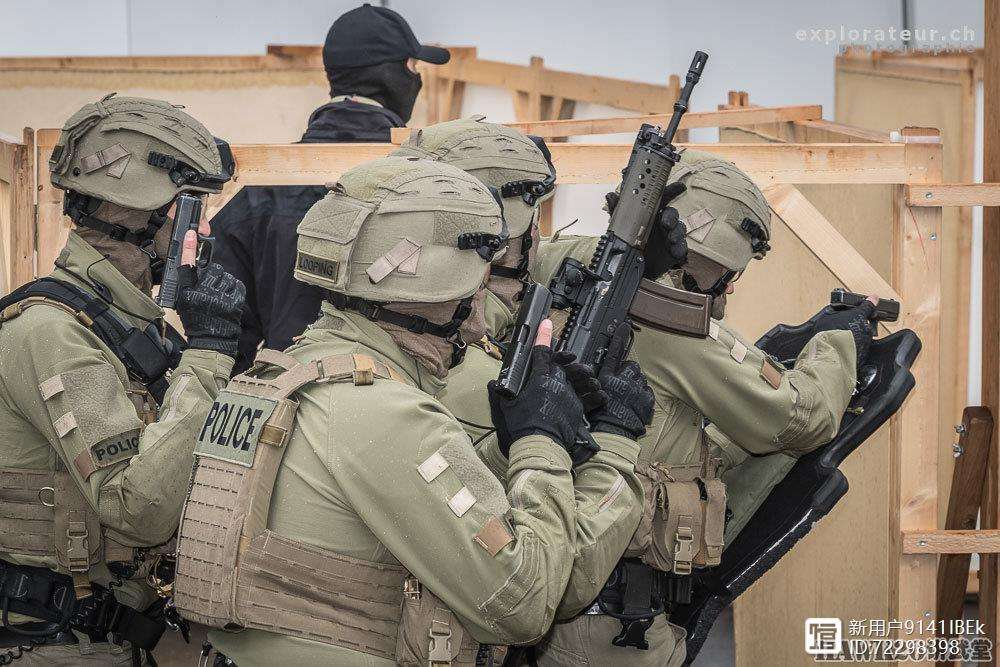 九游app-关于费城76人训练开放日，今夜战术微调引欢呼，社区盾在即，团队化学反应显著的信息