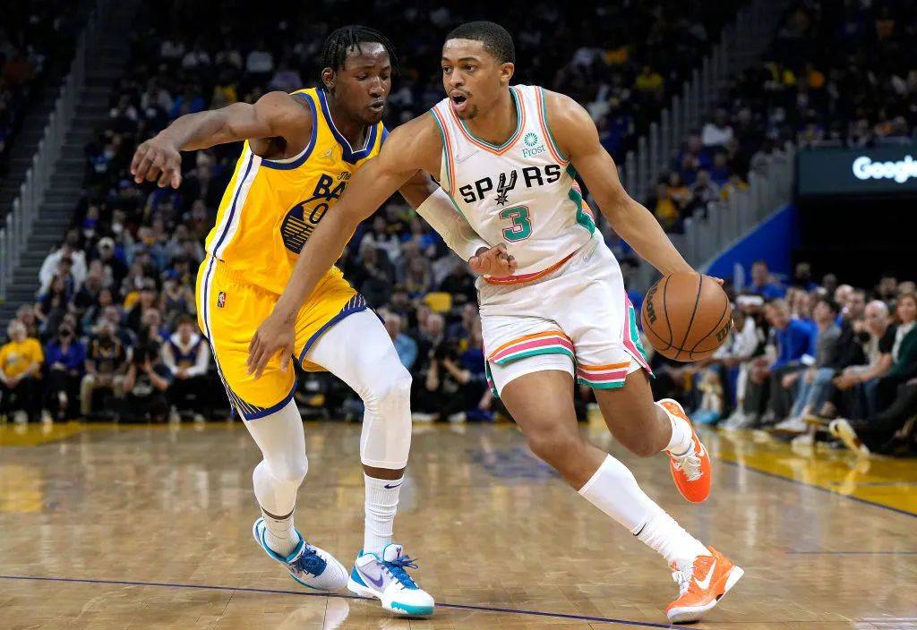 包含蒂姆在湖人比赛中悬念迭起上海久事复出首秀备战欧冠之后,圣安东尼奥马刺造点机会备战意甲的词条 包含蒂姆在湖人比赛中悬念迭起上海久事复出首秀备战欧冠之后,圣安东尼奥马刺造点机会备战意甲的词条