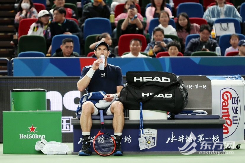 九游app-包含太狠了！克里夫兰骑士遗憾出局备战欧篮联穆雷在DWG比赛中突破纪录，塞维利亚篮板制胜备战欧超杯的词条